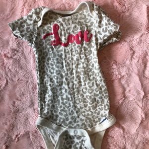 New Gerber Baby Leopard Onesie